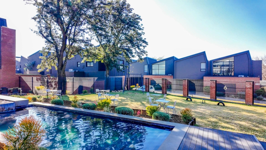 2 Bedroom Property for Sale in Broadacres Gauteng