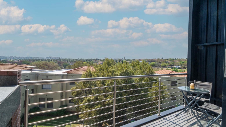 2 Bedroom Property for Sale in Broadacres Gauteng