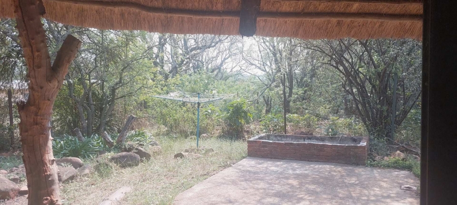 To Let 2 Bedroom Property for Rent in Zwavelpoort Gauteng