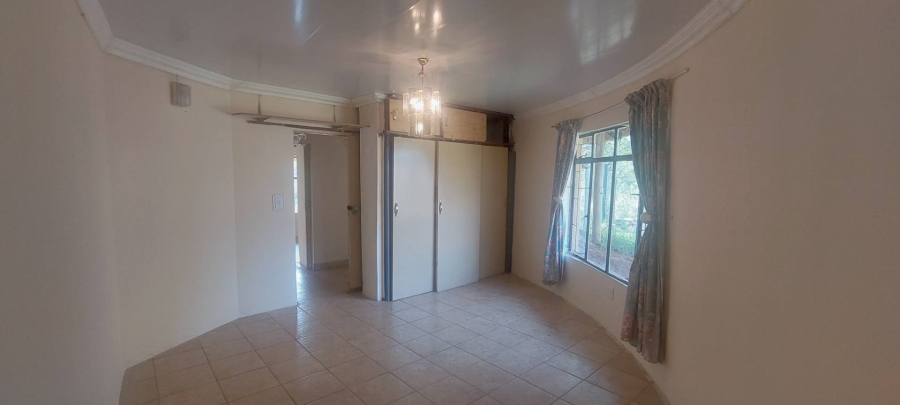 To Let 2 Bedroom Property for Rent in Zwavelpoort Gauteng