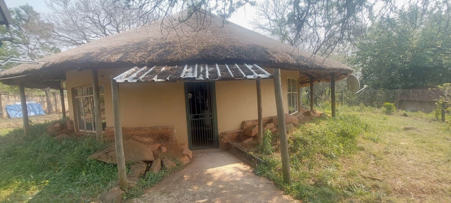 To Let 2 Bedroom Property for Rent in Zwavelpoort Gauteng
