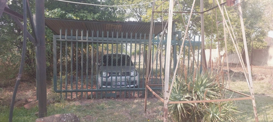 To Let 2 Bedroom Property for Rent in Zwavelpoort Gauteng
