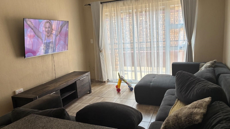 2 Bedroom Property for Sale in Honeydew Gauteng