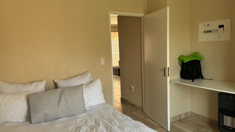2 Bedroom Property for Sale in Honeydew Gauteng