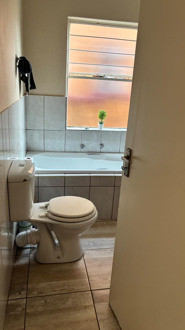 2 Bedroom Property for Sale in Honeydew Gauteng