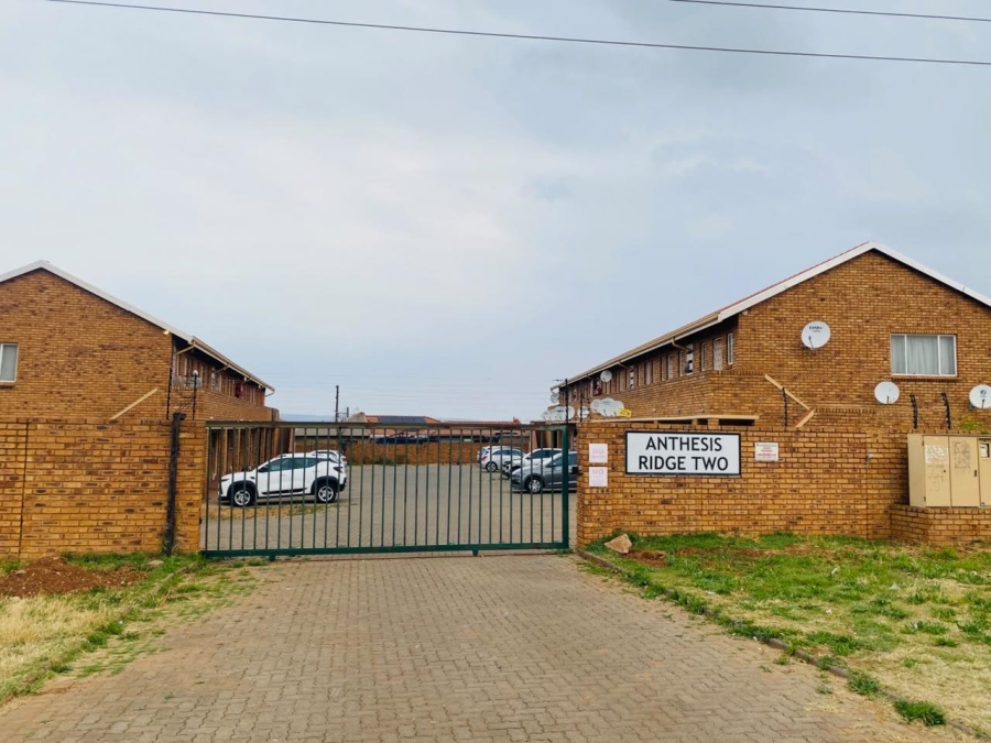1 Bedroom Property for Sale in Lotus Gardens Gauteng