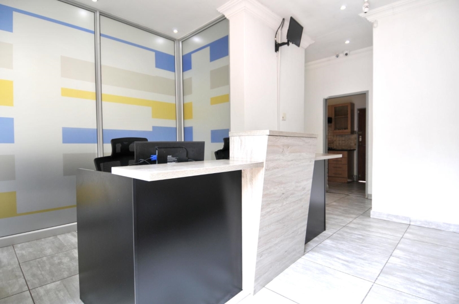 To Let Commercial Property for Rent in Menlo Park Gauteng