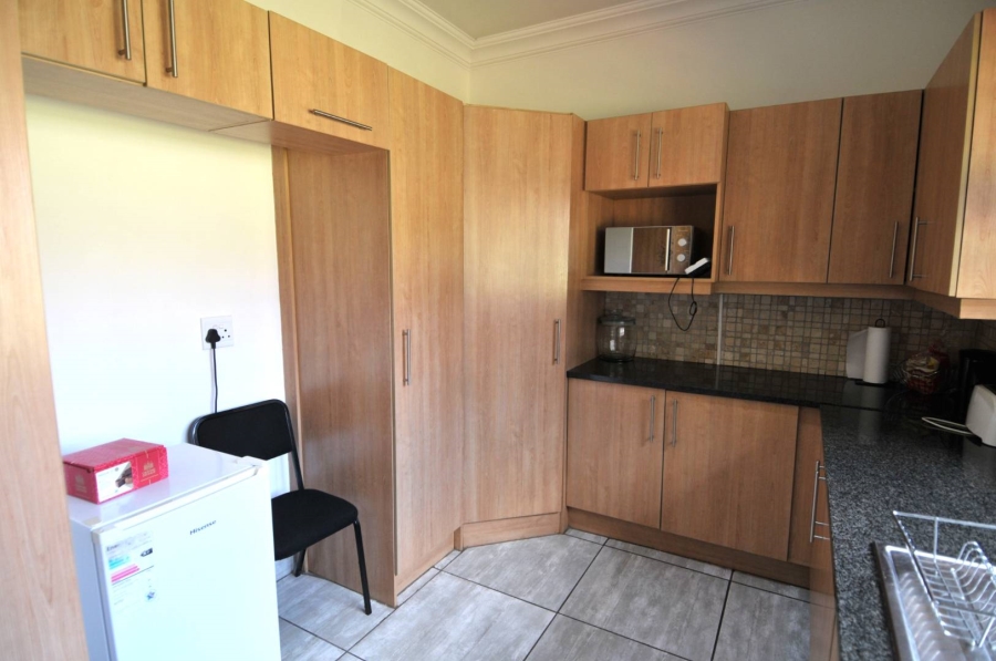 To Let Commercial Property for Rent in Menlo Park Gauteng