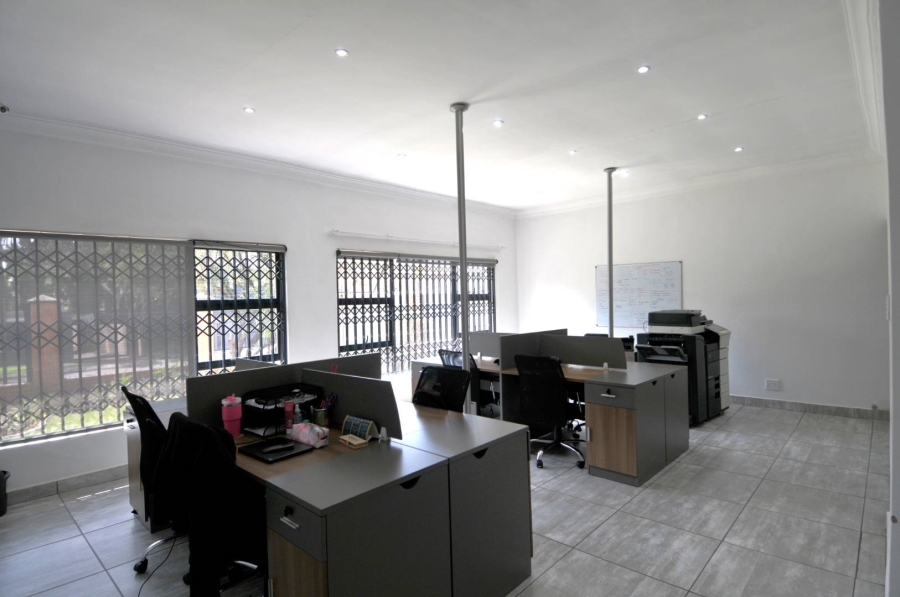 To Let Commercial Property for Rent in Menlo Park Gauteng