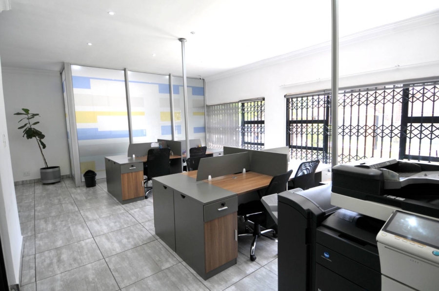 To Let Commercial Property for Rent in Menlo Park Gauteng