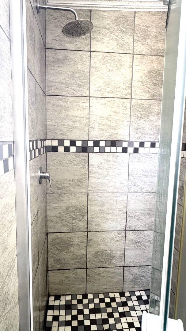 To Let Commercial Property for Rent in Menlo Park Gauteng