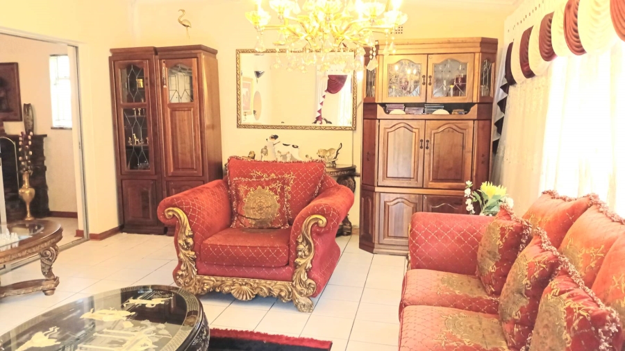 4 Bedroom Property for Sale in Lombardy East Gauteng