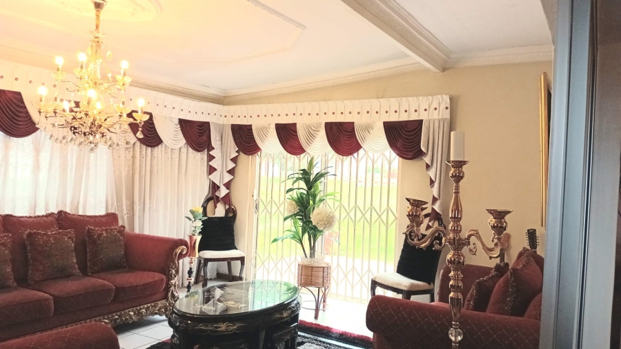 4 Bedroom Property for Sale in Lombardy East Gauteng