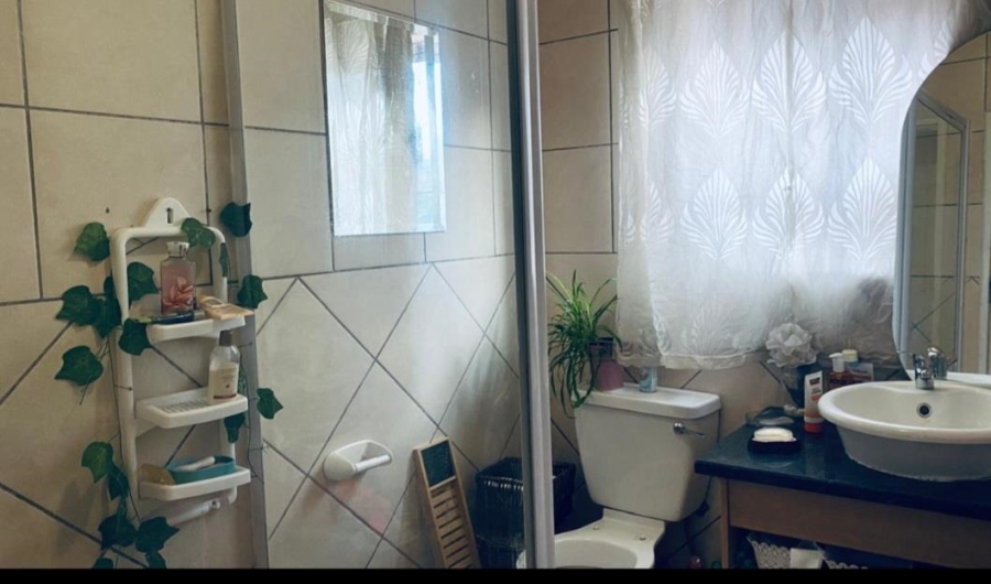 2 Bedroom Property for Sale in Halfway Gardens Gauteng