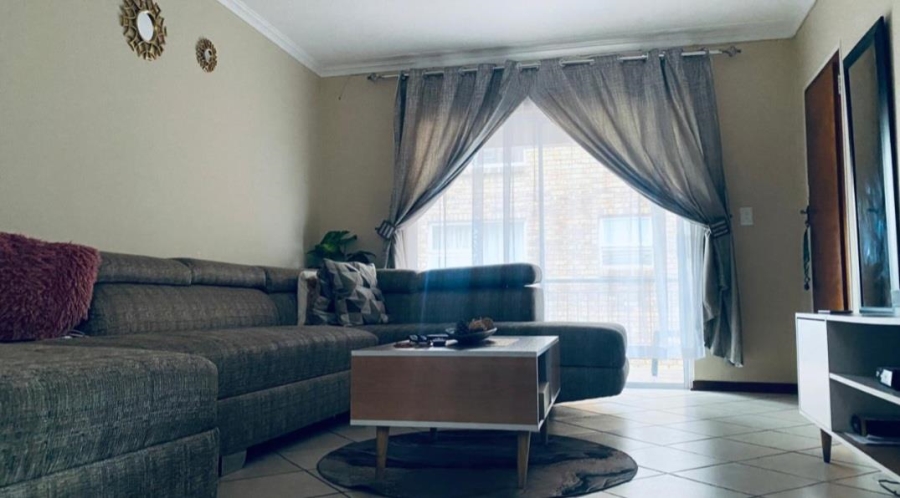 2 Bedroom Property for Sale in Halfway Gardens Gauteng