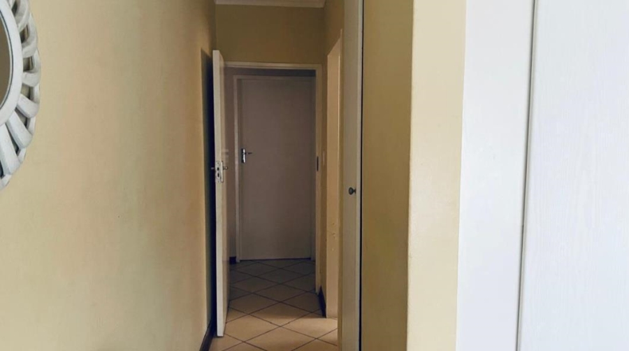 2 Bedroom Property for Sale in Halfway Gardens Gauteng