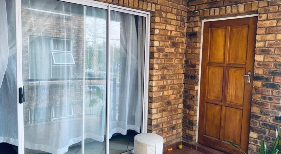 2 Bedroom Property for Sale in Halfway Gardens Gauteng