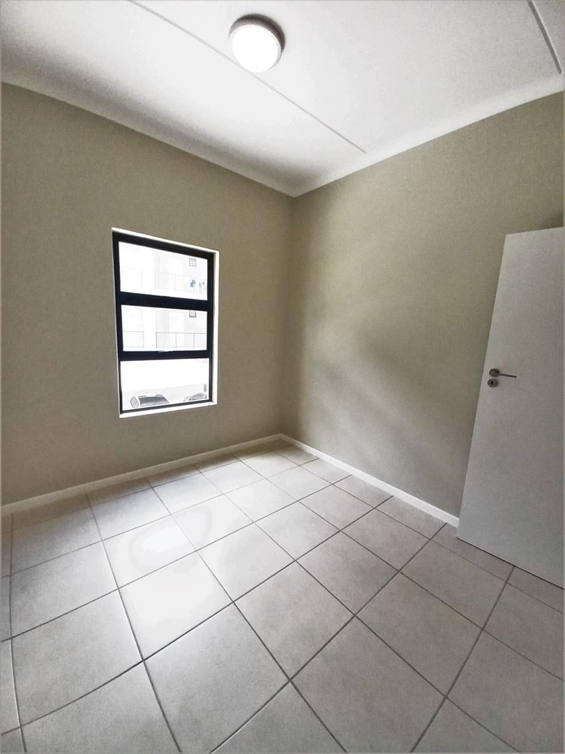 1 Bedroom Property for Sale in Grand Central Gauteng