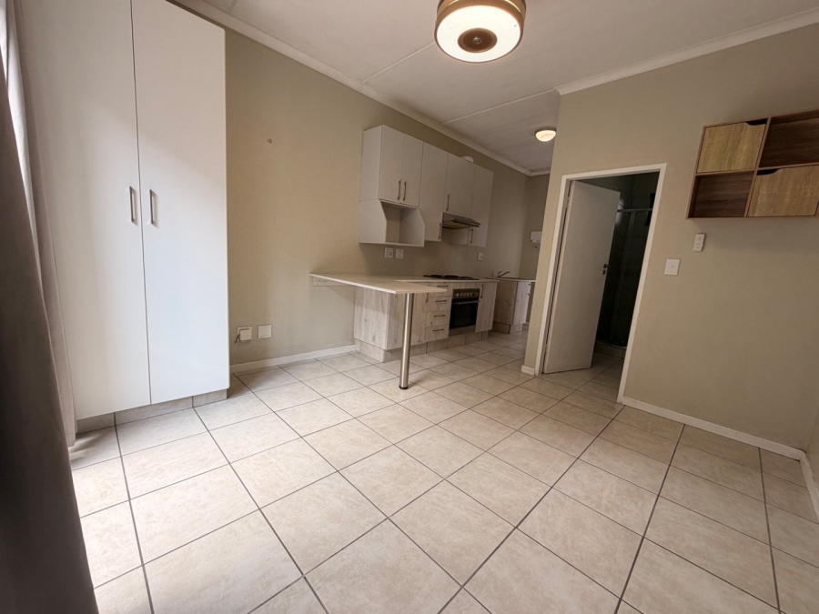 To Let 0 Bedroom Property for Rent in Grand Central Gauteng