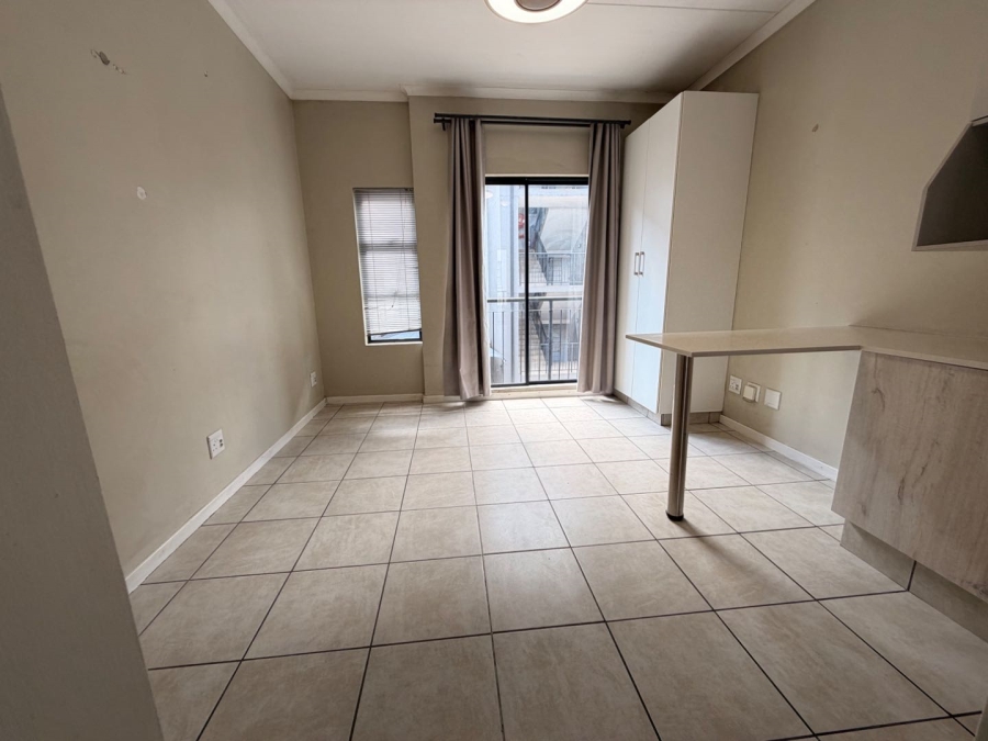 To Let 0 Bedroom Property for Rent in Grand Central Gauteng
