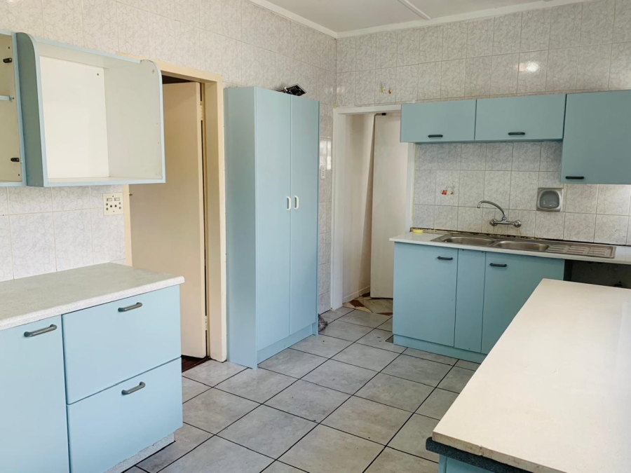 To Let 3 Bedroom Property for Rent in Wychwood Gauteng