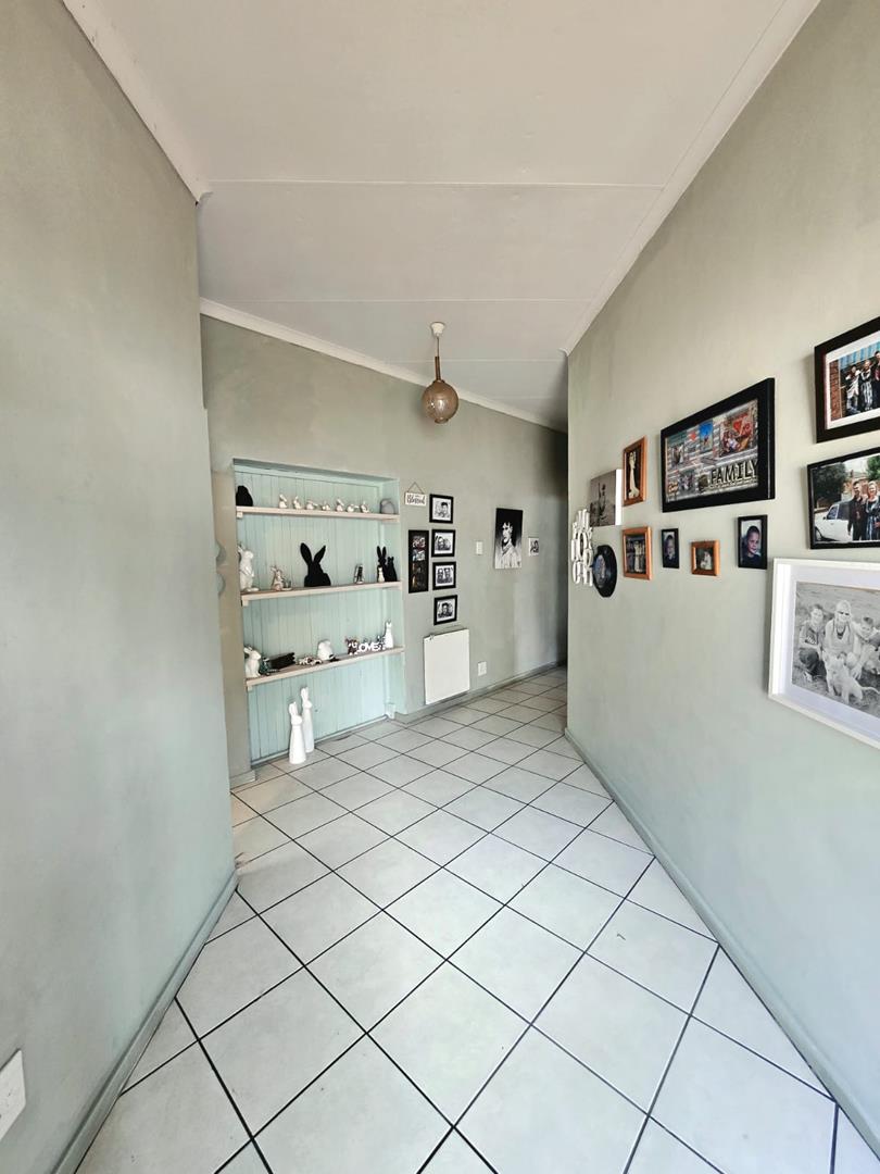 4 Bedroom Property for Sale in Lambton Gauteng