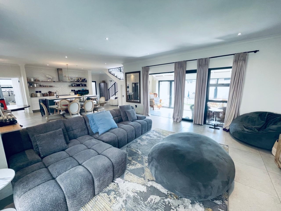 To Let 4 Bedroom Property for Rent in Bryanston Gauteng