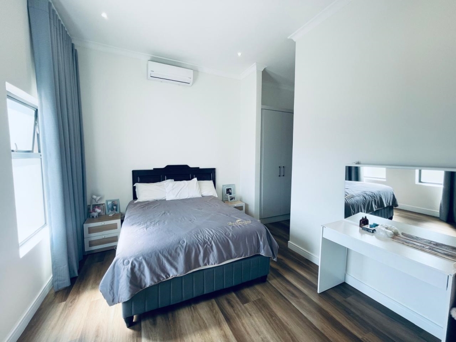 To Let 4 Bedroom Property for Rent in Bryanston Gauteng
