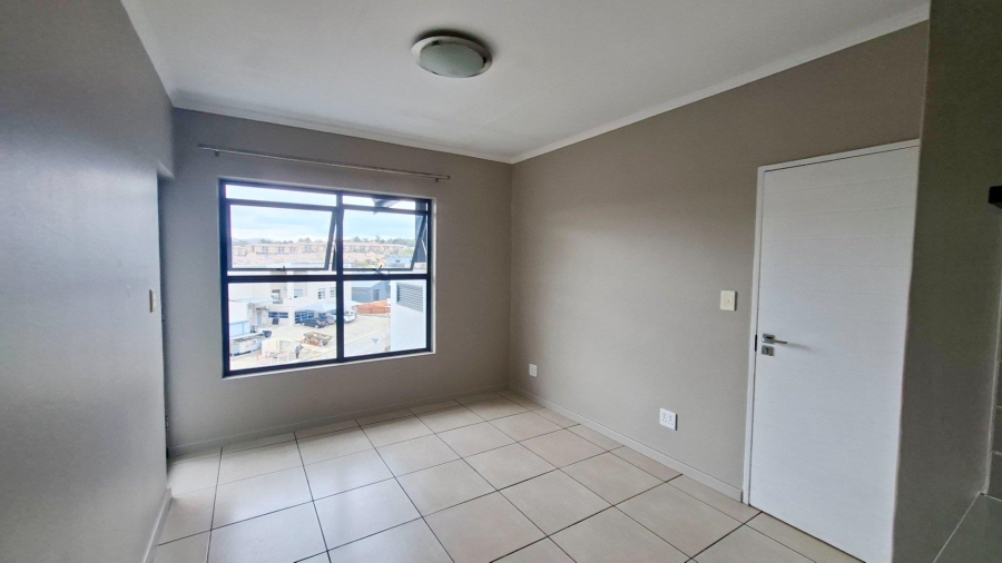 1 Bedroom Property for Sale in Olivedale Gauteng