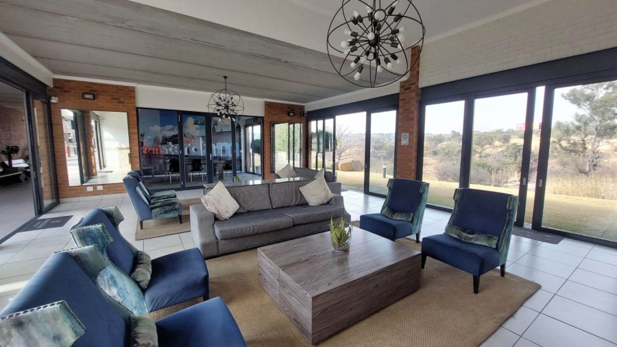 1 Bedroom Property for Sale in Olivedale Gauteng
