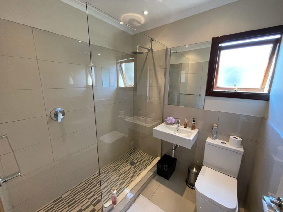 To Let 3 Bedroom Property for Rent in Illovo Gauteng
