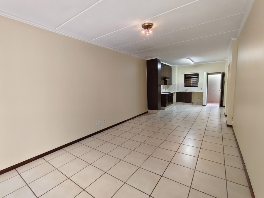 2 Bedroom Property for Sale in Maroeladal Gauteng