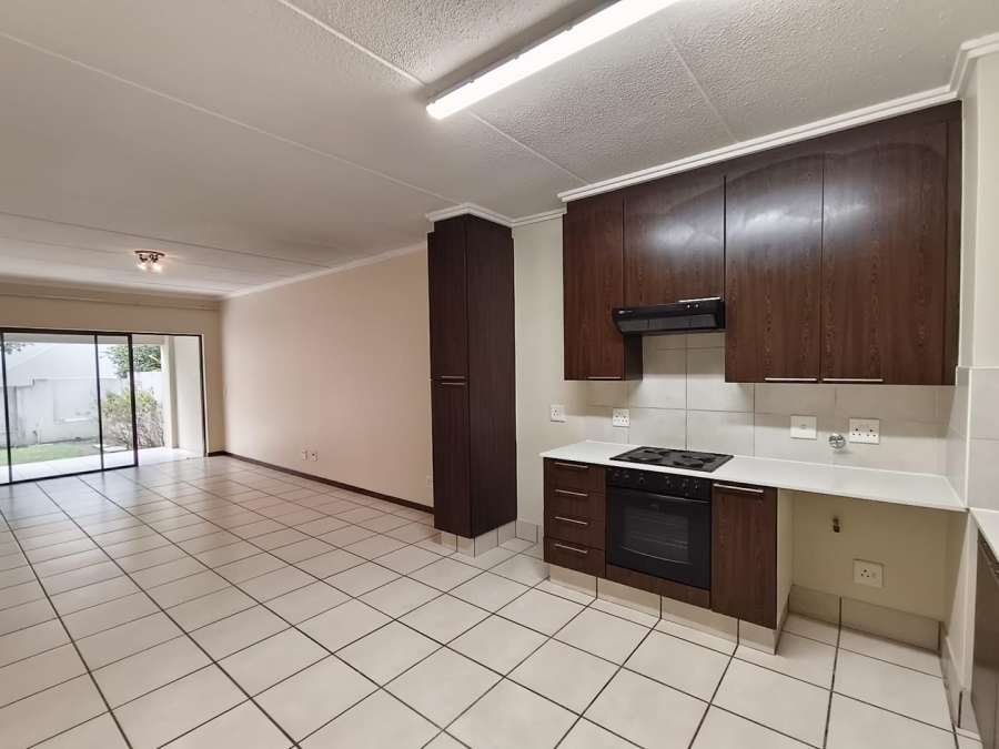 2 Bedroom Property for Sale in Maroeladal Gauteng