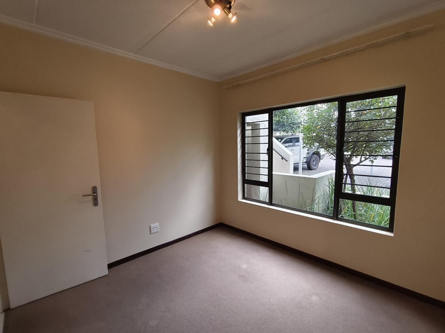 2 Bedroom Property for Sale in Maroeladal Gauteng