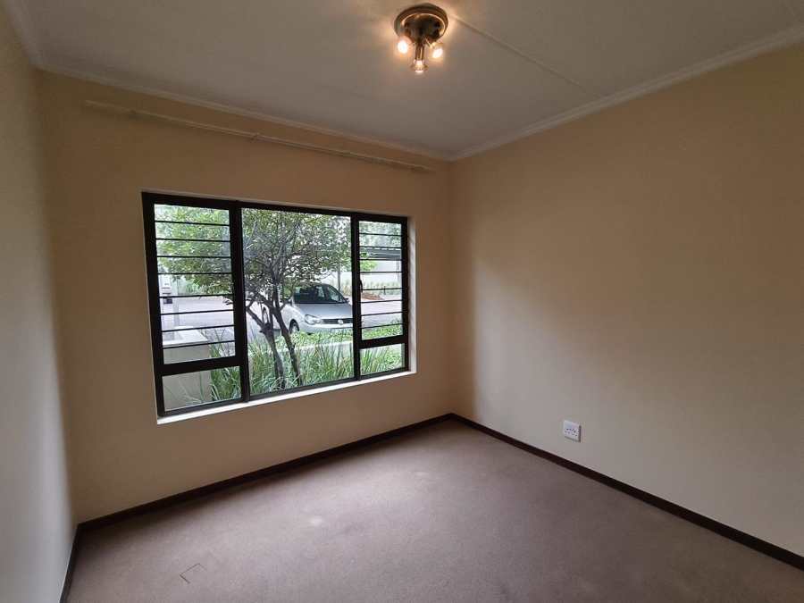 2 Bedroom Property for Sale in Maroeladal Gauteng