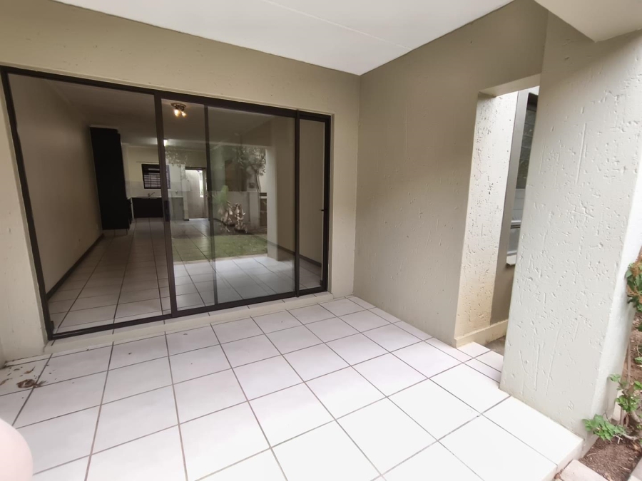 2 Bedroom Property for Sale in Maroeladal Gauteng