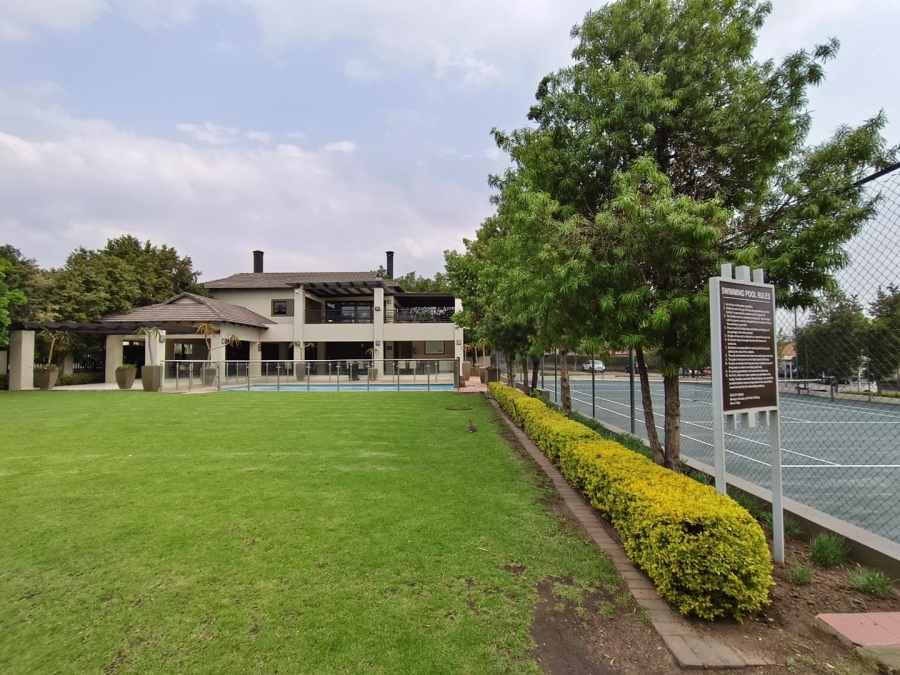 2 Bedroom Property for Sale in Maroeladal Gauteng