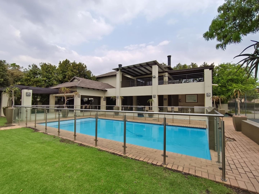 2 Bedroom Property for Sale in Maroeladal Gauteng