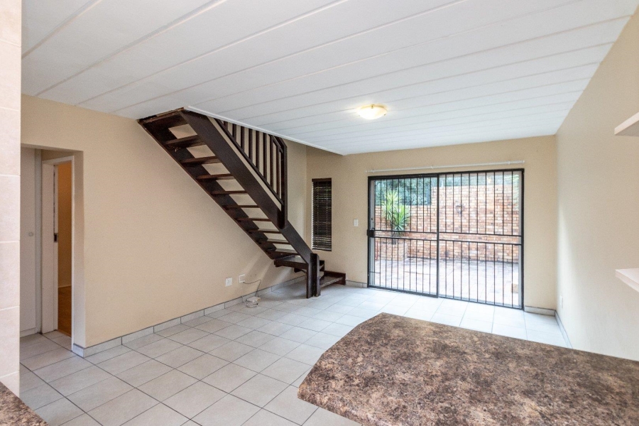 3 Bedroom Property for Sale in Wilgeheuwel Gauteng