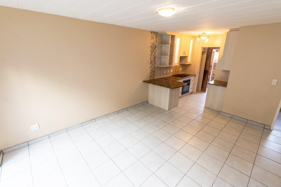 3 Bedroom Property for Sale in Wilgeheuwel Gauteng