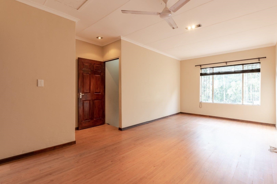 3 Bedroom Property for Sale in Wilgeheuwel Gauteng
