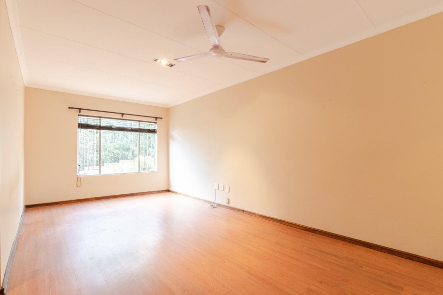 3 Bedroom Property for Sale in Wilgeheuwel Gauteng