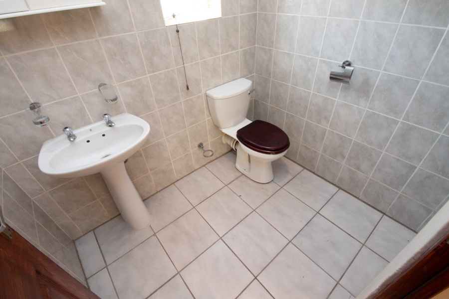 3 Bedroom Property for Sale in Wilgeheuwel Gauteng