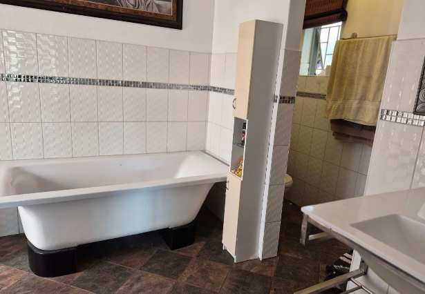4 Bedroom Property for Sale in Elardus Park Gauteng