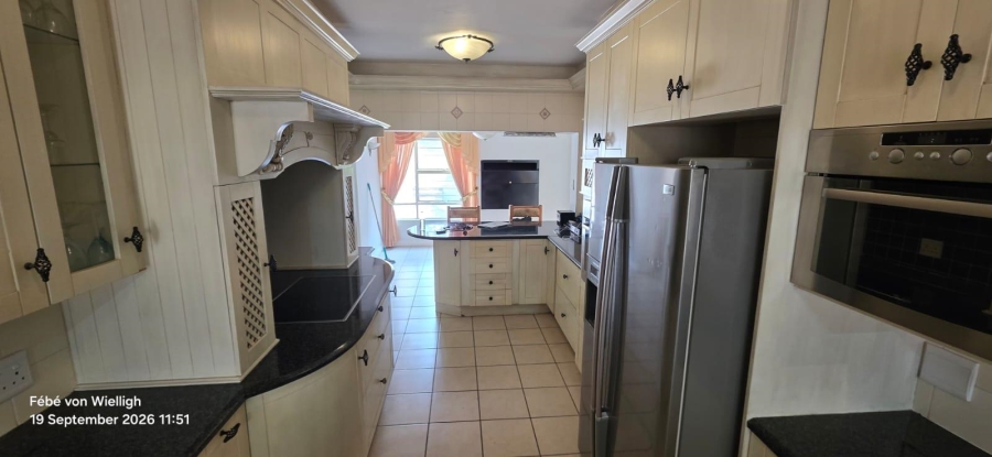 6 Bedroom Property for Sale in Noordheuwel Gauteng