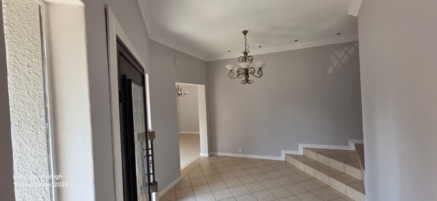6 Bedroom Property for Sale in Noordheuwel Gauteng