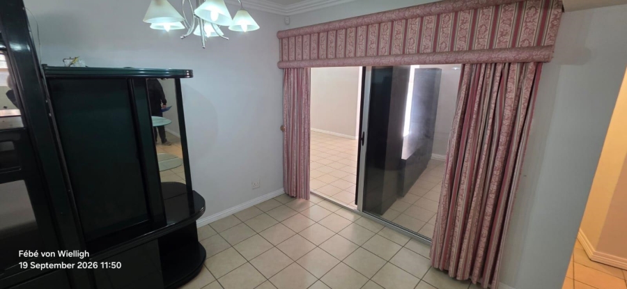 6 Bedroom Property for Sale in Noordheuwel Gauteng
