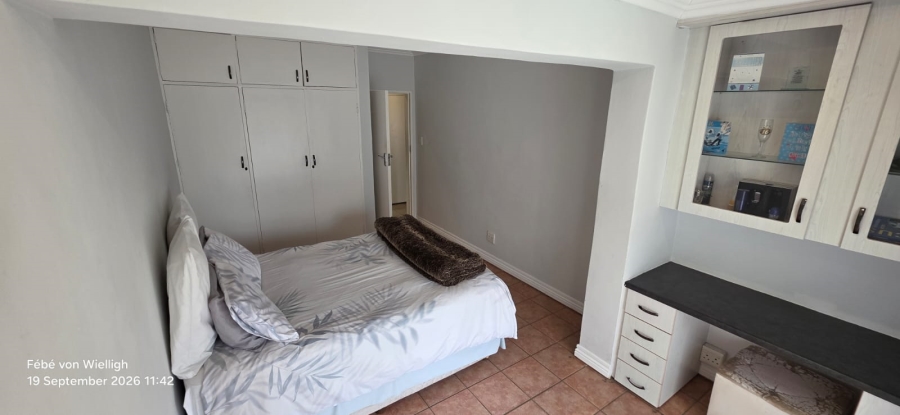 6 Bedroom Property for Sale in Noordheuwel Gauteng