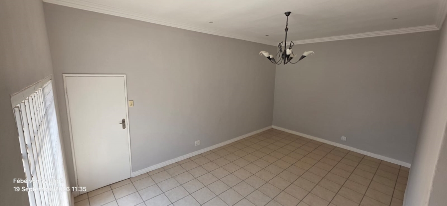 6 Bedroom Property for Sale in Noordheuwel Gauteng