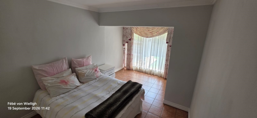 6 Bedroom Property for Sale in Noordheuwel Gauteng